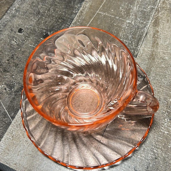 Vintage Arcoroc France Rosaline Pink Swirl Teacups/Coffee Cups Saucers Set 6 - Picture 4 of 7